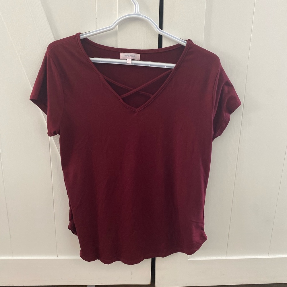 Burgundy tshirt